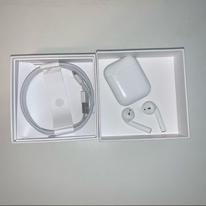 AirPods With Case and Charging Cord